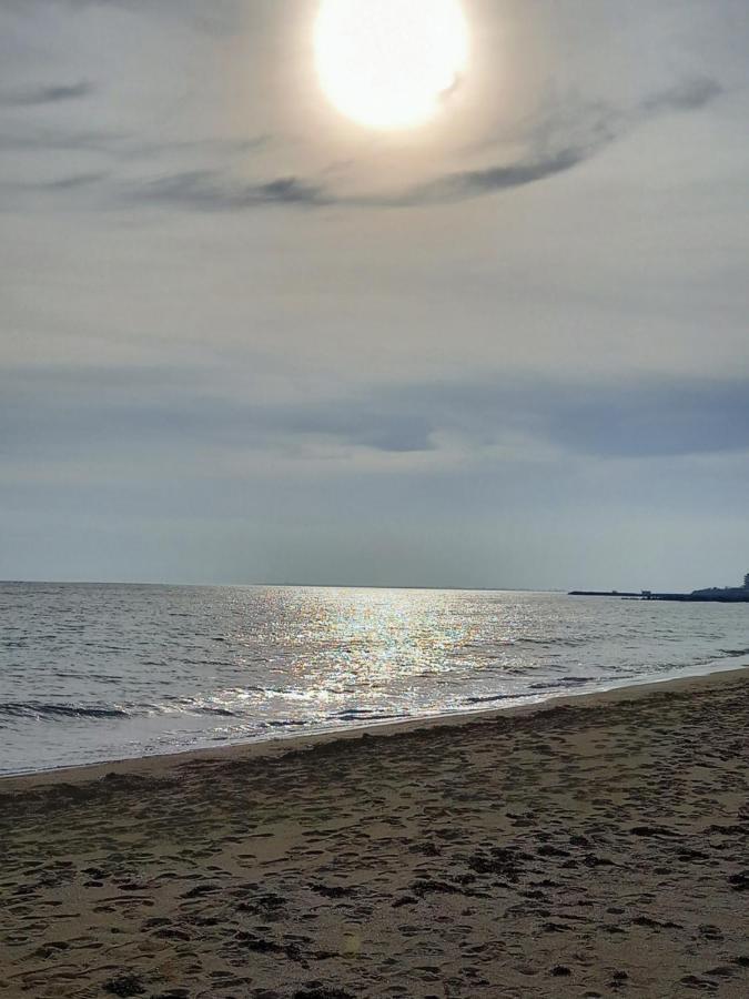 Stensi Atlantis Studia Ravda Luaran gambar